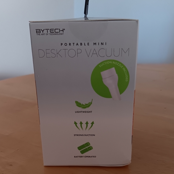 NEW Portable Mini Desktop Vacuum - Picture 2 of 4